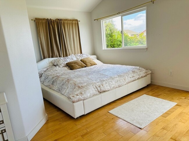 Building Photo - Islands & Bluffs, Maui Lani – Furnished 4-Bedroom, 3-Bath Home