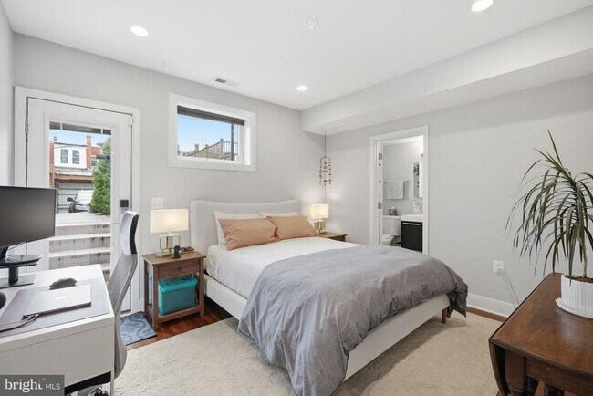 Building Photo - 3545 13th St NW