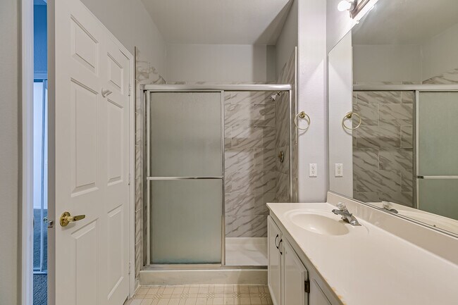 Building Photo - 1300 S Arlington St