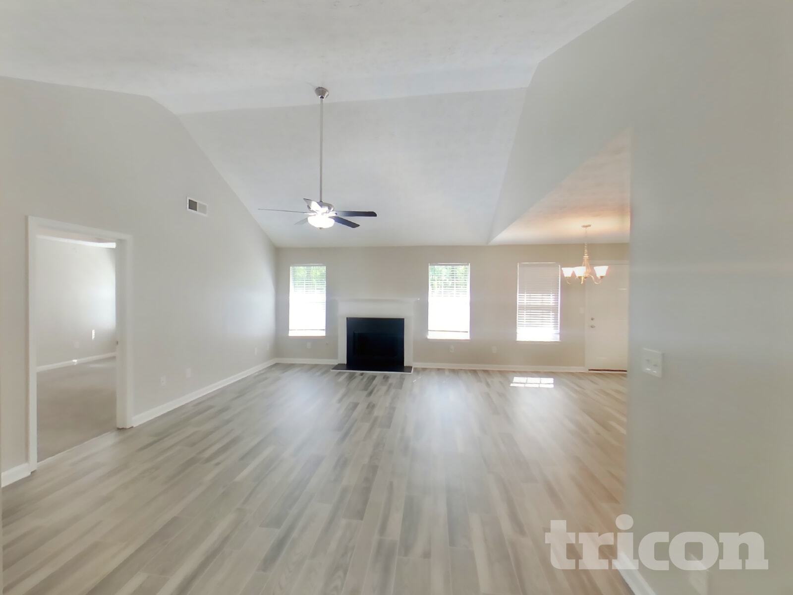 Building Photo - 1411 Pebble Ridge Ln