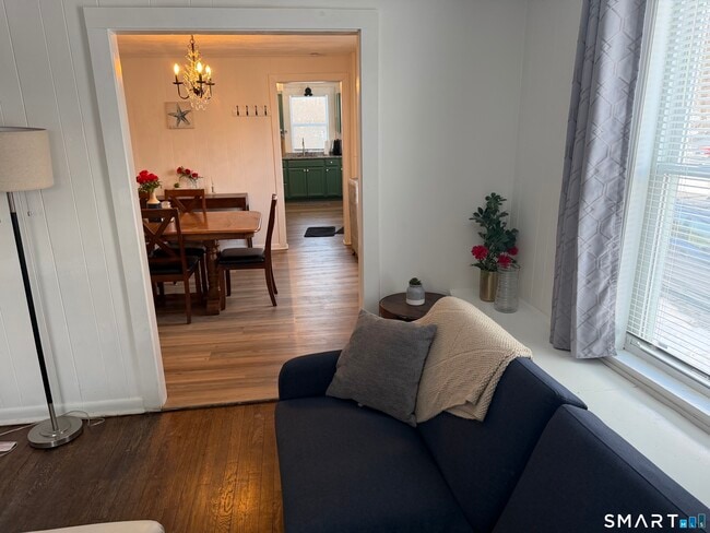 Building Photo - 246 Ledyard St