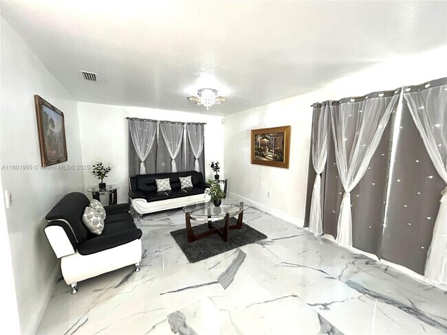 Building Photo - 1450 NW 129th Ave