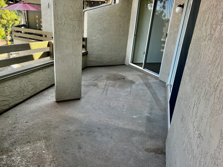 Building Photo - 7354 Mission Trails Dr