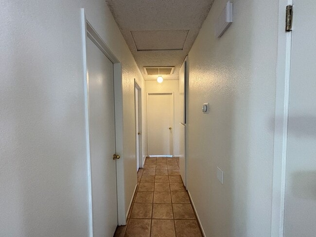 Building Photo - Charming East Lancaster Home