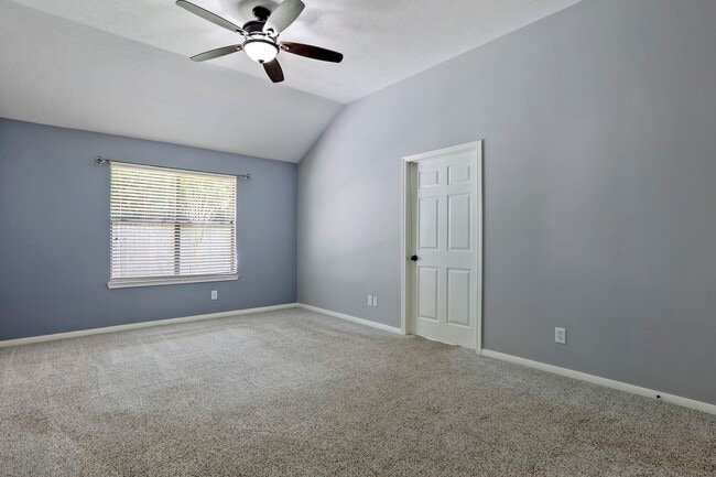 Building Photo - 21803 Whispering Forest Dr