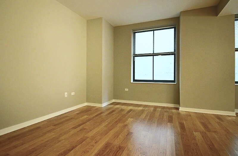 Building Photo - 168 W Randolph St