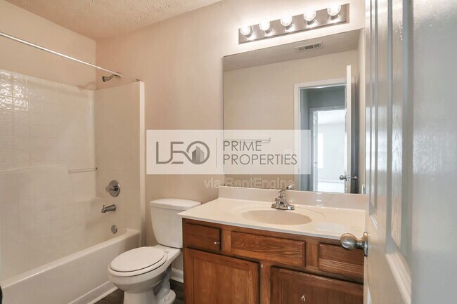 Building Photo - 2842 Vining Ridge Terrace