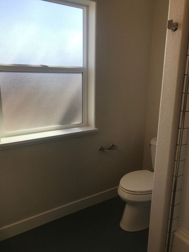 Building Photo - Temp 210