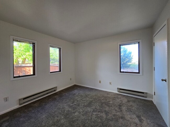 Building Photo - 2600 W Zia Rd