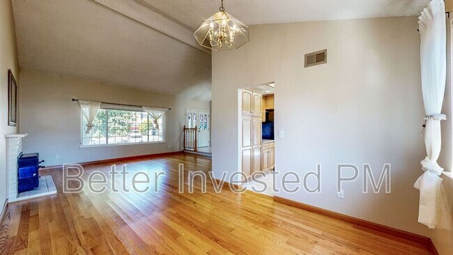 Building Photo - 848 Sprucewood Ct