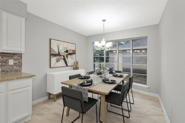 Building Photo - 13703 Cologne Dr