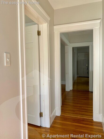 Building Photo - 12 Silvey Pl