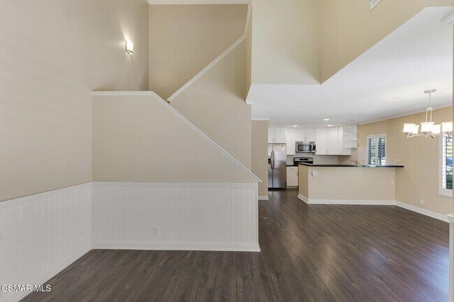 Building Photo - 408 Via Colinas