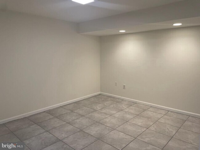 Building Photo - 14318 Night Hawk Way