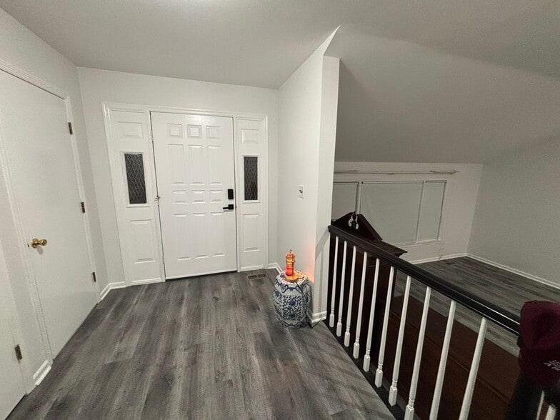 Building Photo - 21 Teaberry Dr