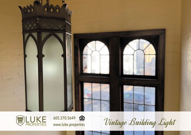 Building Photo - 1216 S Center Ave