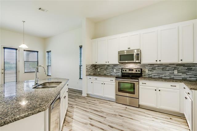 Building Photo - 8720 Stone Valley Dr
