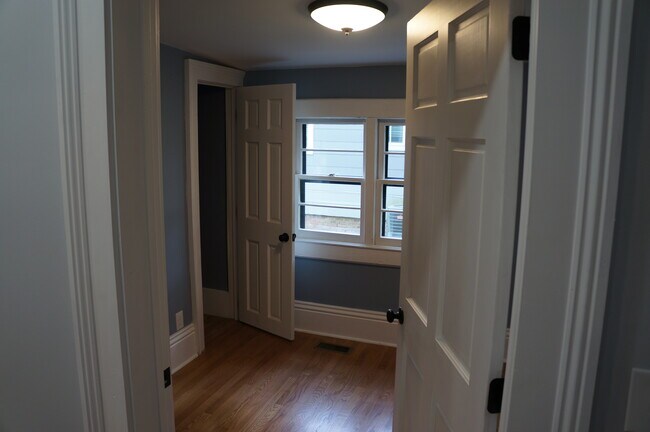 Building Photo - 712 Morgan St