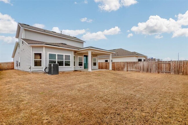 Building Photo - 113 Watercourse Wy