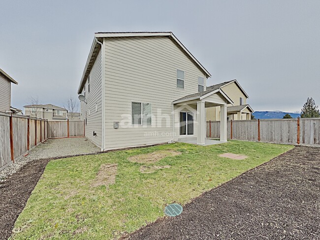 Building Photo - 2630 Link Ave