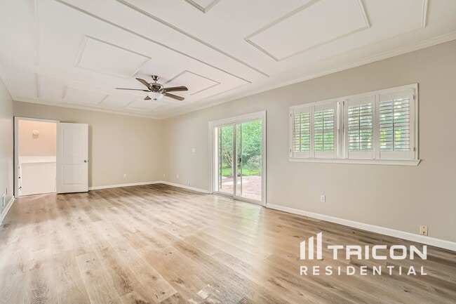 Building Photo - 4142 Pine Valley Dr