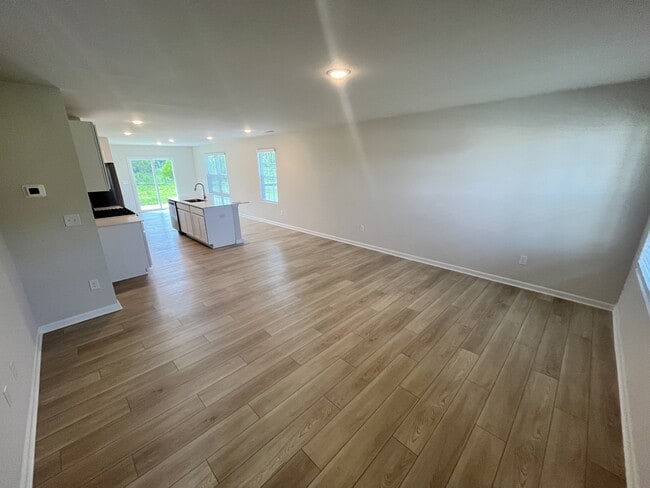 Building Photo - 1747 Mallard Dr