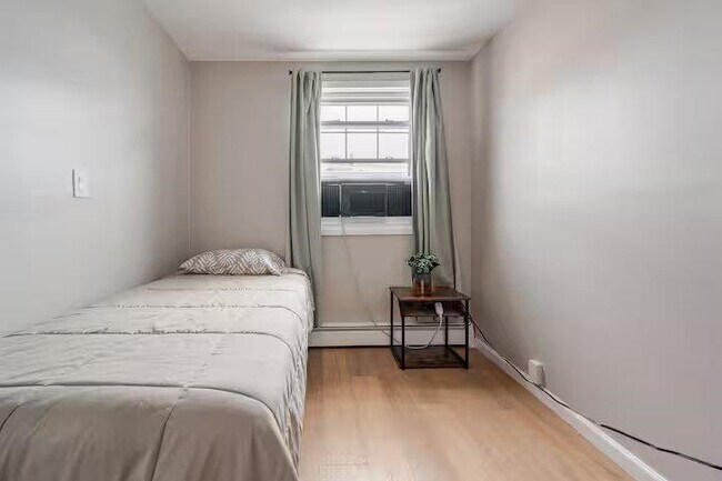 Building Photo - 6119 Jefferson St