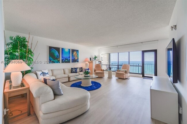 Building Photo - 4900 N Ocean Blvd