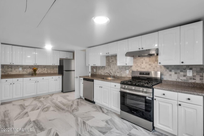 Building Photo - 119 Ocean Ave