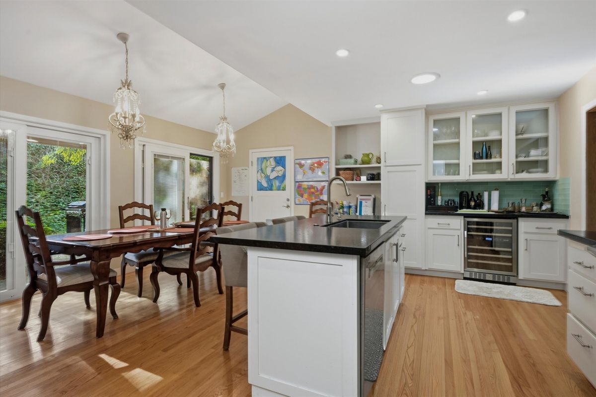 Building Photo - 1513 Foothill Blvd