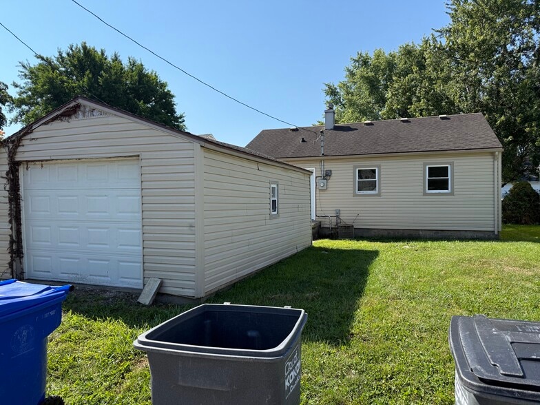 Building Photo - 1420 W Jackson St