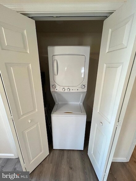 Building Photo - 34565 Main St