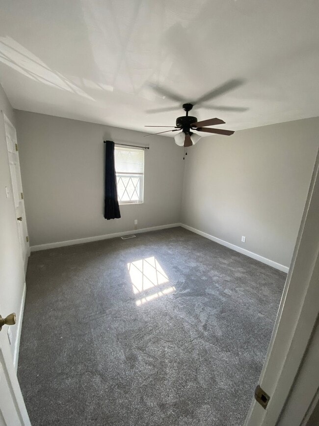 Building Photo - 205/207 2nd Street E