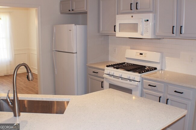 Building Photo - 1060 Grace Dr