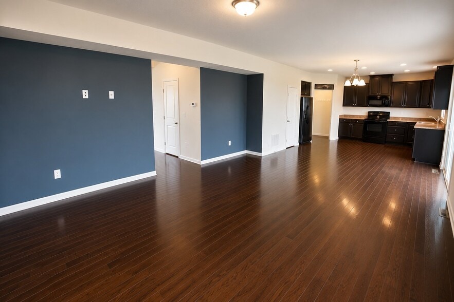 Building Photo - 9480 Woodbine Way