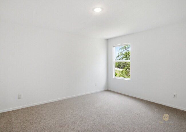 Building Photo - "Spacious 4-Bedroom Retreat with 2.5 Baths in Beautiful San Antonio!"