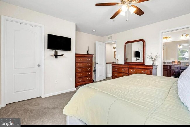 Building Photo - 7713 Gaston Pl