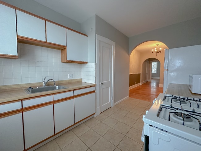 Building Photo - 1280 Boland Pl