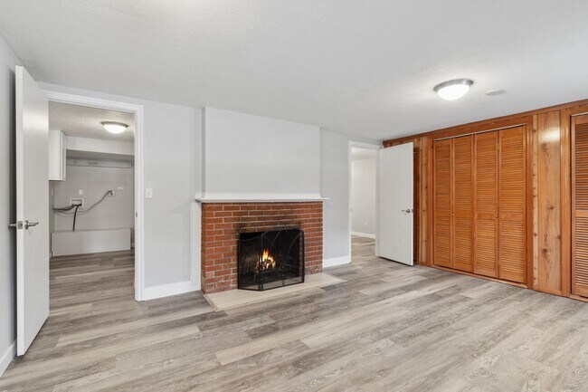 Building Photo - Beautifully Updated Spokane Valley Home with a Mother in Law Suite