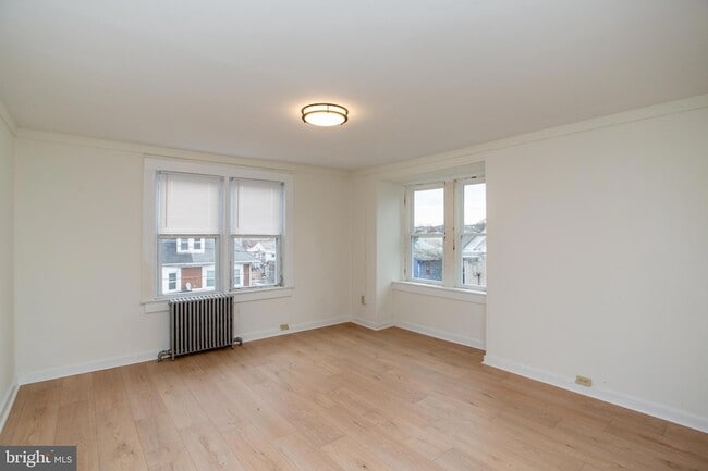 Building Photo - 37 S 13th St