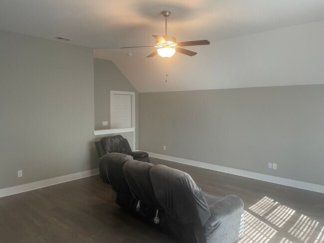 Building Photo - Newer Rental Home in Smyrna