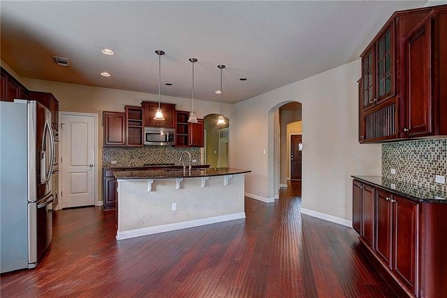 Building Photo - 2409 Santa Clara Ln