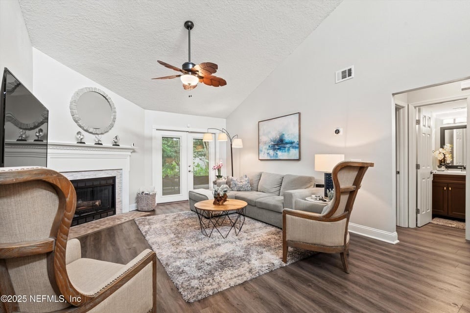 Living Room - 132 La Pasada Cir W