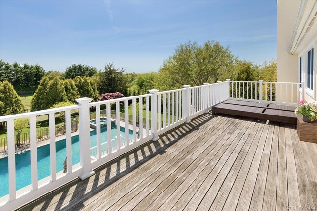 Building Photo - 7 Stillwaters Ln