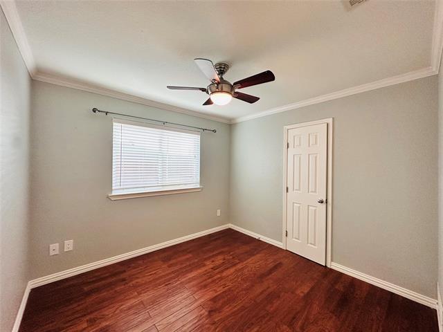 Building Photo - 2032 Greenview Dr