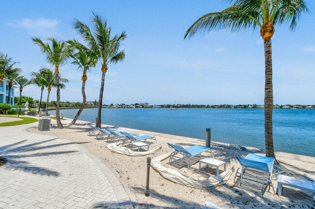 Building Photo - 1 Water Clb Wy