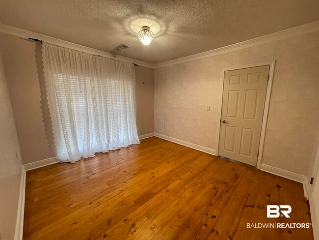 Building Photo - 6621 Purvis Rd