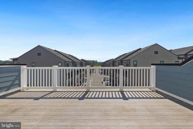 Building Photo - 1743 Riverbluff Ave