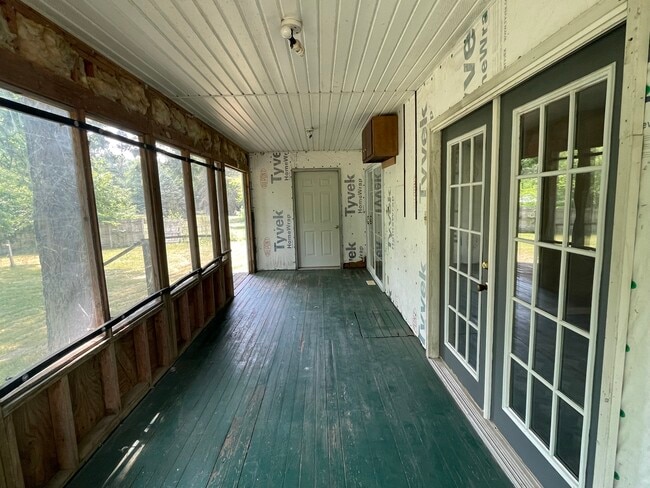 Building Photo - 7625 W William St