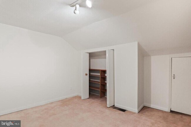 Building Photo - 1454 N Quinn St